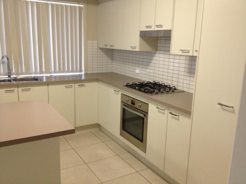 2/93 Talford Street, The Range QLD 4700